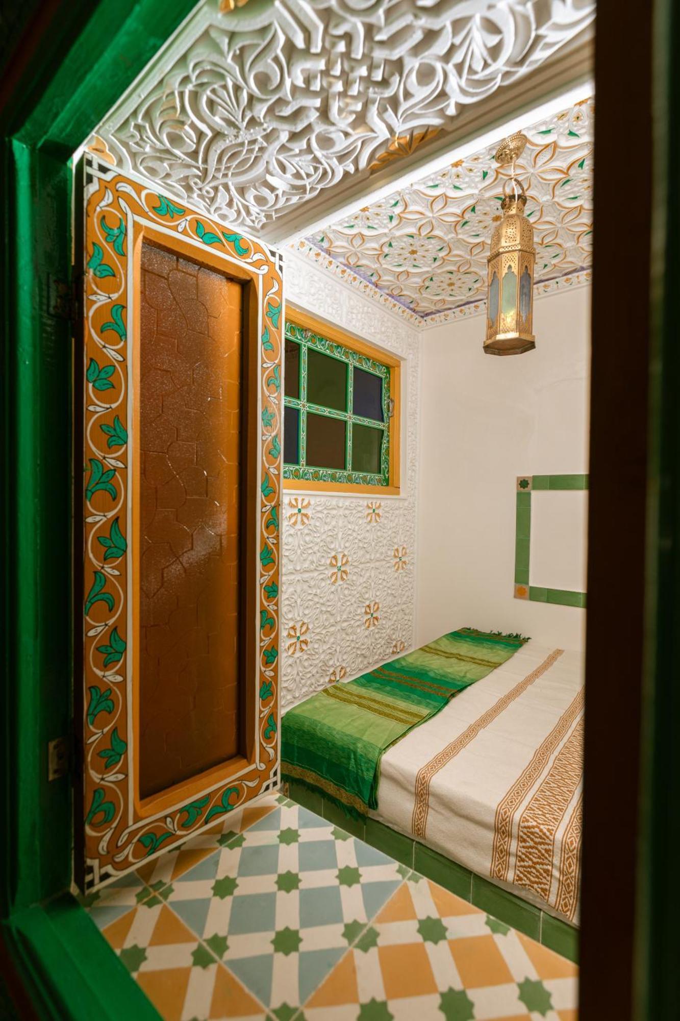 Colorful Traditional Riad W/Views Of Spain Tanger Buitenkant foto