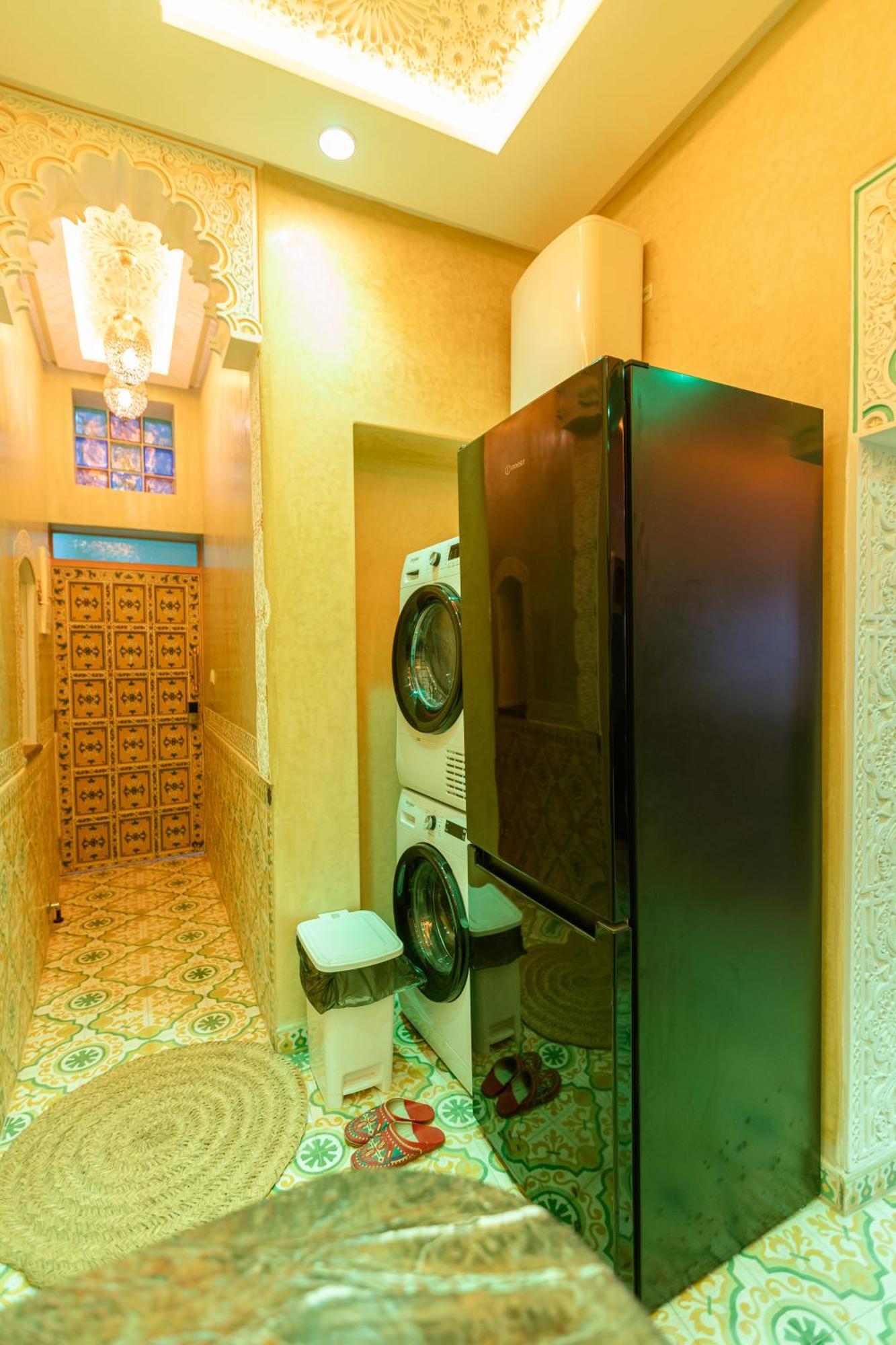 Colorful Traditional Riad W/Views Of Spain Tanger Buitenkant foto