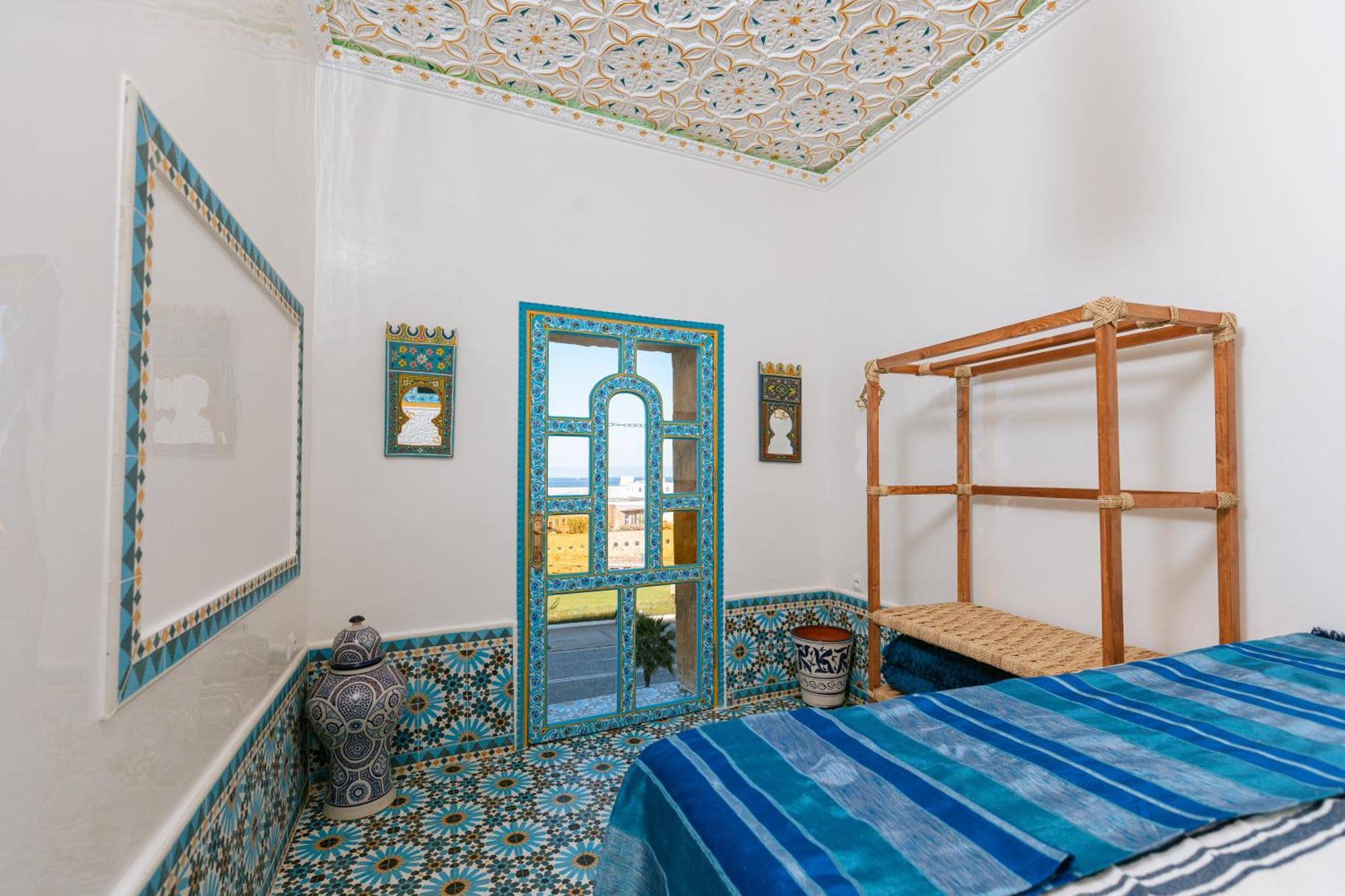 Colorful Traditional Riad W/Views Of Spain Tanger Buitenkant foto